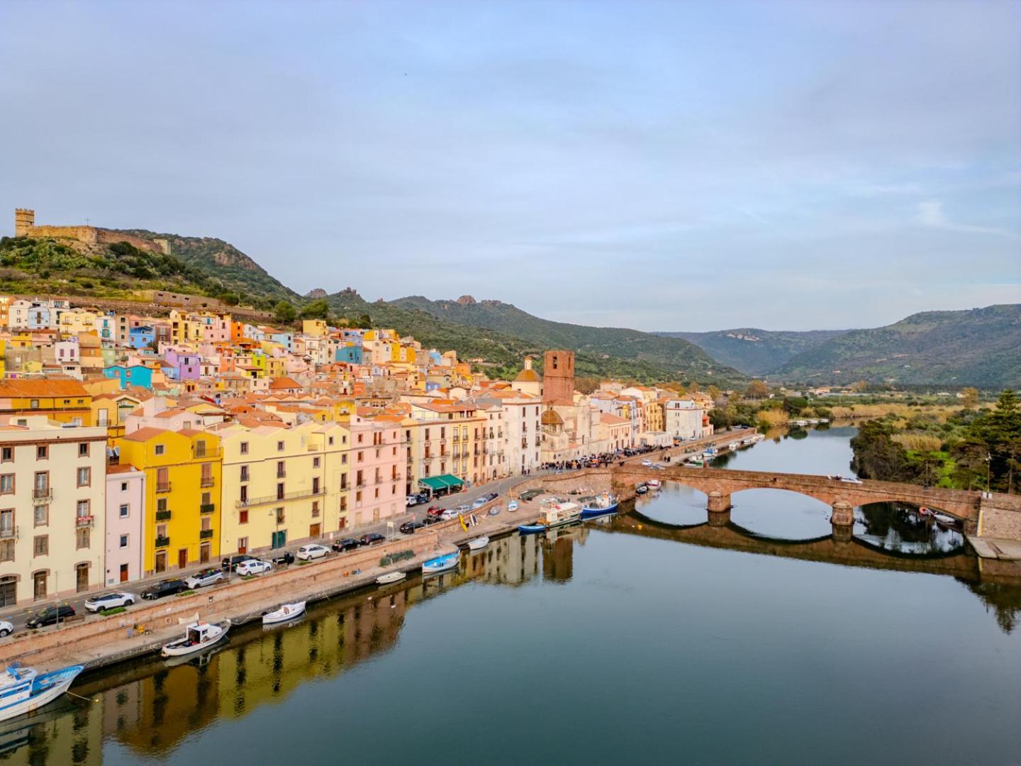 S'Apposentu - Un'Angolo Di Paradiso Con La Vista Sul Castello Боса Экстерьер фото