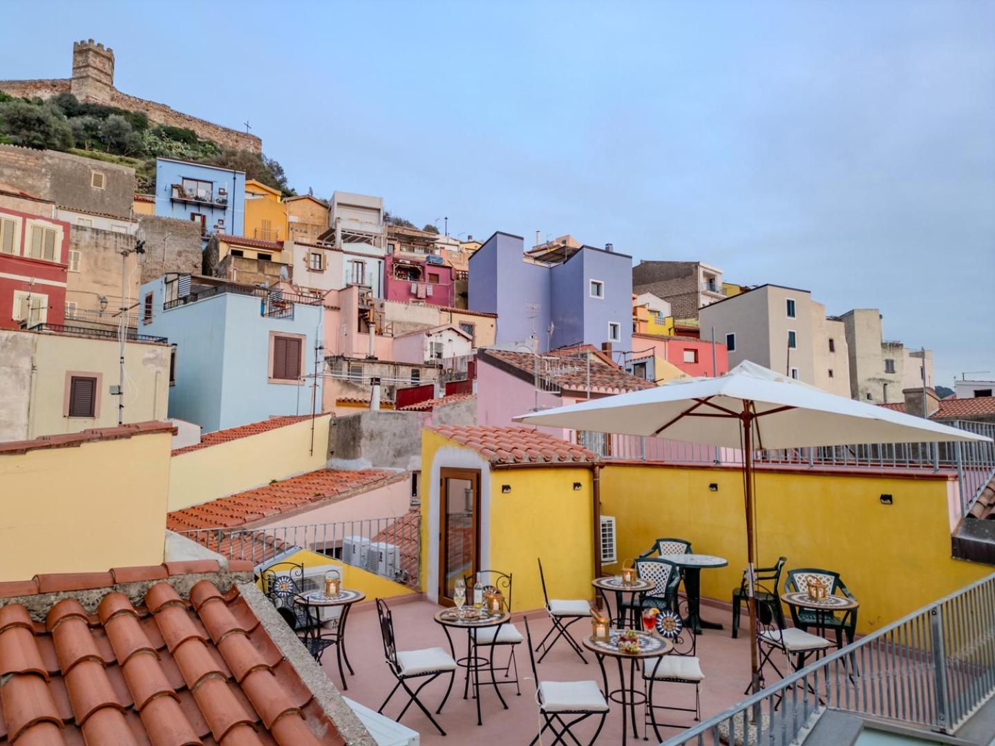 S'Apposentu - Un'Angolo Di Paradiso Con La Vista Sul Castello Боса Экстерьер фото